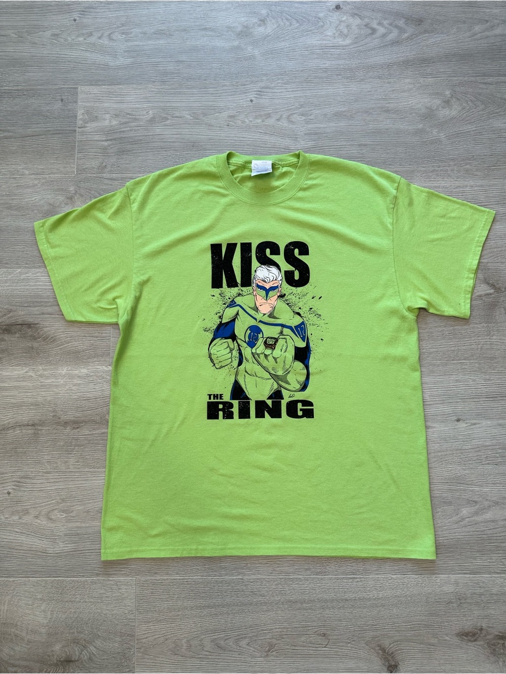 Seattle Seahawks "Kiss The Ring" Graphic Tee – Green Lantern Mashup Size XL